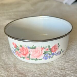 Floral Enamel Bowl t11